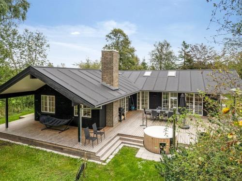Nordost House | Holiday Home Babara - 350m from the sea by Interhome