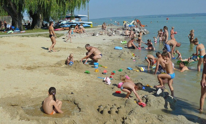 Balatonakali House | Holiday home Bouwman on Lake Balaton