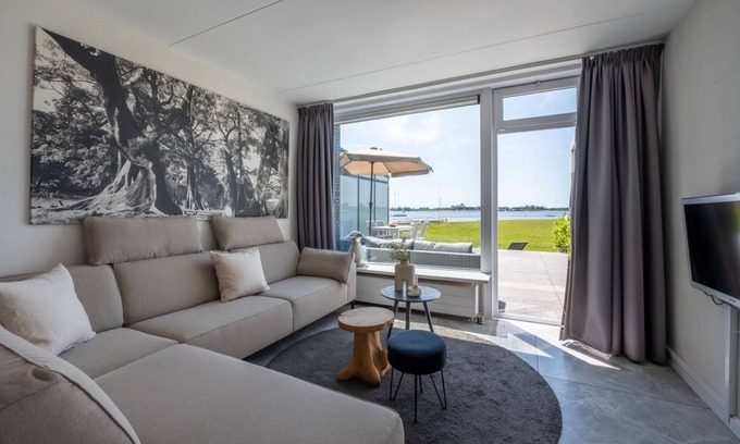 Kamperland House | Holiday Home by Veerse Meer with Panoramic View