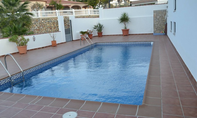 Almunecar House | Holiday Home Casa Curumbico with Sea & Mountain View, Garden and Wi-Fi