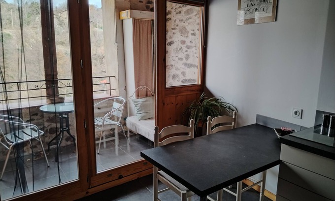 Campome Cottage | Holiday Home 'Chez Laetitia' with Private Terrace and Wi-Fi
