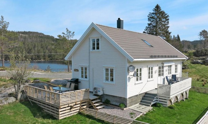 Sør-audnedal House | Holiday Home Der ute by Interhome
