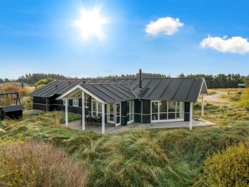Hirtshals House | Holiday Home Eskil - 500m from the sea by Interhome