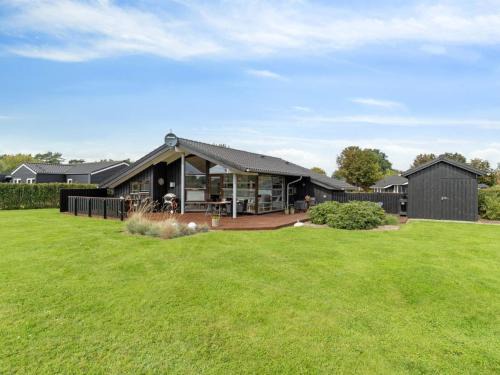 Haslevgarde House | Holiday Home Evald - 400m from the sea by Interhome