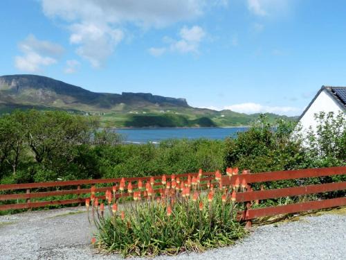 Staffin House | Holiday Home Ewan's by Interhome