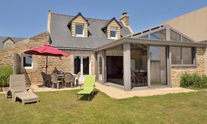 Plouhinec House | Holiday Home Groix by Interhome