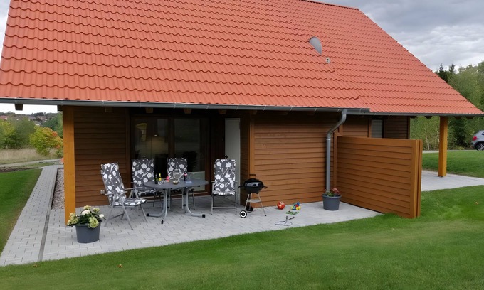 Hasselfelde House | Holiday Home 'Häuser Harzlicht Und Hexenpfad' with Private Terrace, Private Garden and Wi-Fi