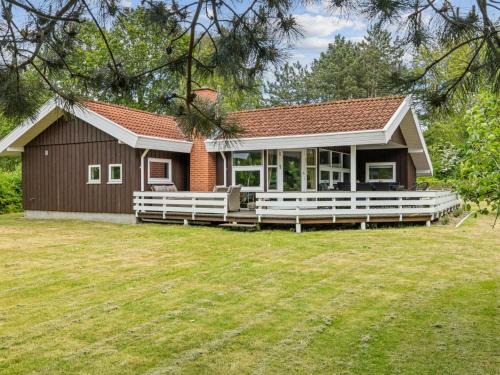 Tranekaer House | Holiday Home Hennrik - 240m from the sea by Interhome