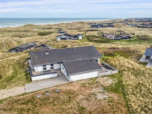 Grønhøj House | Holiday Home Hilmer - 180m from the sea by Interhome