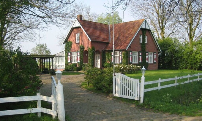 Hatzum Apartment | Holiday home Hooge Warf