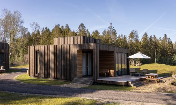 Zeewolde House | Holiday Home in Forest with Stargazing Roof