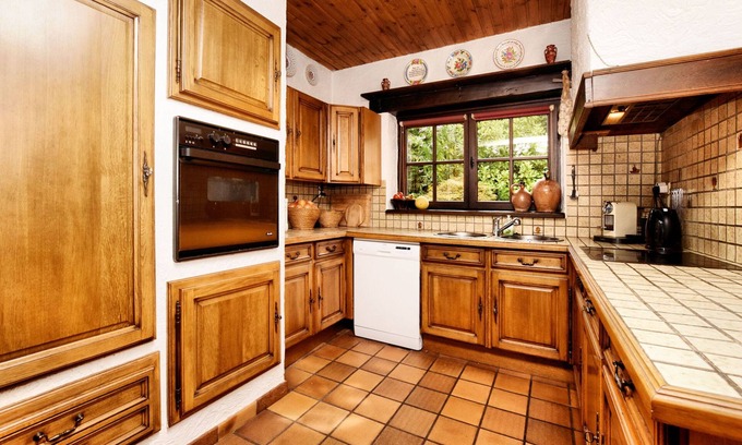 Nonceveux House | Holiday Home in Nonceveux with Swimming Pool