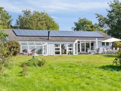 Skodshoved House | Holiday Home Joella - 75m from the sea by Interhome