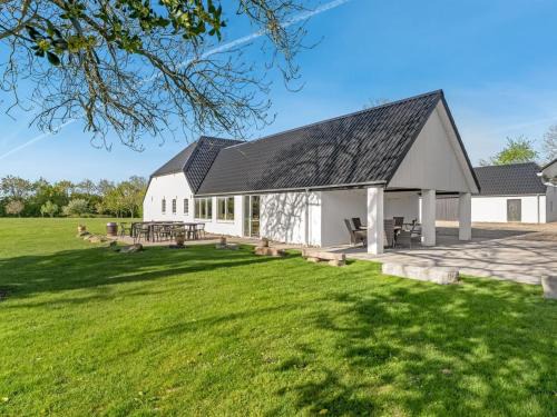 Fur House | Holiday Home Kara - 100m to the inlet by Interhome