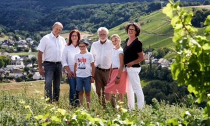 Burgen House | * Holiday home 'old farmhouse'