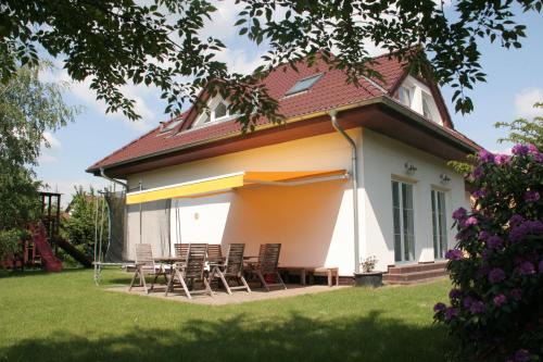 Pruhonice House | Holiday Home Prague Pruhonice