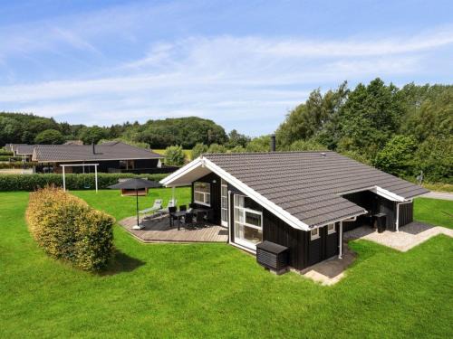 Spodsbjerg House | Holiday Home Sira - 350m from the sea by Interhome
