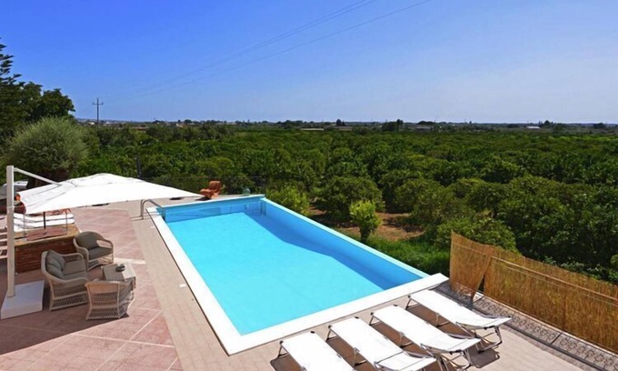 Syracuse House | Holiday home with private pool, Florida