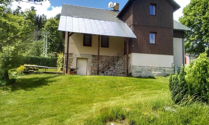 Zlata Olesnice House | Holiday Home Zlatá Olešnice 122 by Interhome