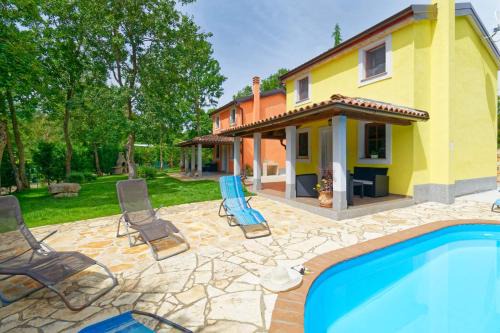 Makovci House | Holiday Homes Sunny Twins by Rent Istria