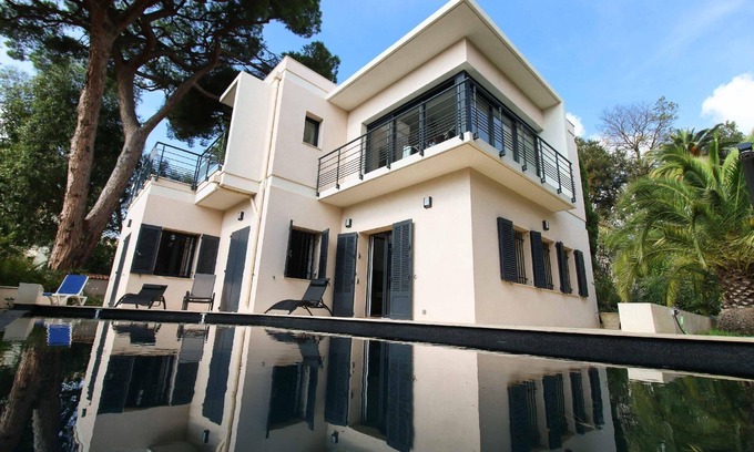 Cannes House | Holiday house Cannes for 1 - 11 persons with 5 bedrooms - Holiday house