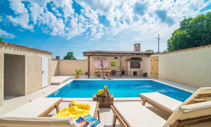 Manjadvorci Apartment | Holiday House Eleonora