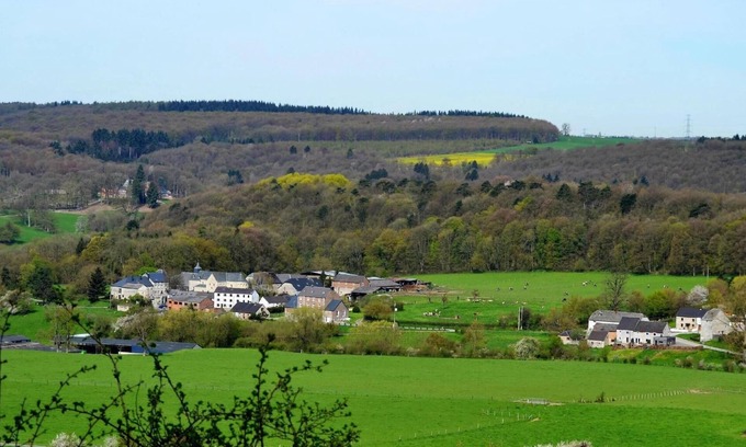 Xhignesse House | Holiday house Hamoir for 10 - 14 persons with 5 bedrooms - Twin house