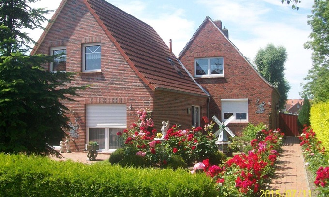 Greetsiel House | Holiday house in a quiet location, with a fenced garden and two terraces