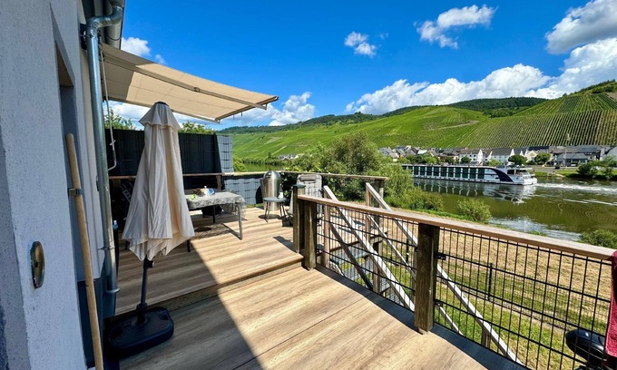 Kindel House | Holiday house Kinheim for 1 - 4 persons with 3 bedrooms - Holiday house