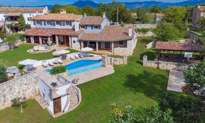 Sveta Nedelja House | Holiday house Rzisce for 1 - 15 persons with 7 bedrooms - Holiday home