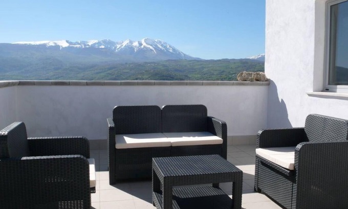 San Valentino In Abruzzo House | Holiday house Scafa for 4 - 10 persons with 4 bedrooms - Holiday house