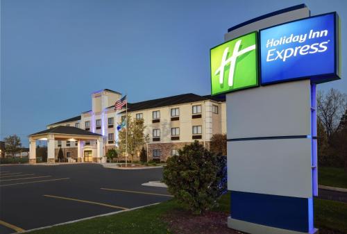 Adrian Hotel | Holiday Inn Express Adrian by IHG
