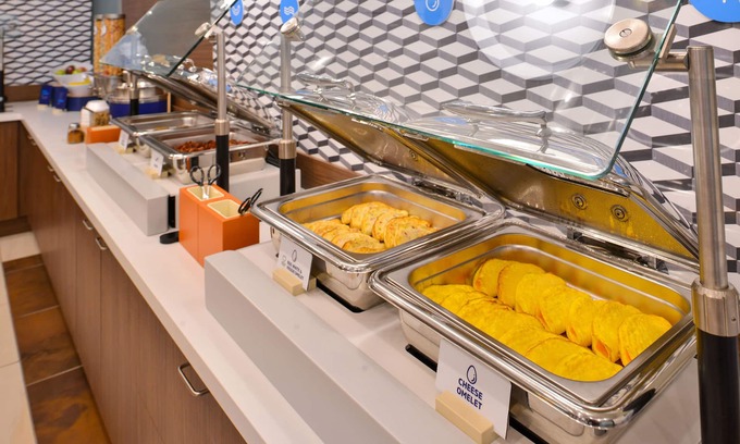 Malvern Hotel | Holiday Inn Express Frazer - Malvern by IHG