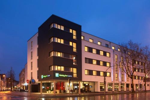 Guetersloh Hotel | Holiday Inn Express Gütersloh by IHG