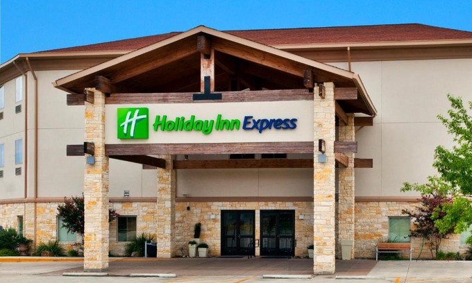 Salado Hotel | Holiday Inn Express of Salado-Belton by IHG