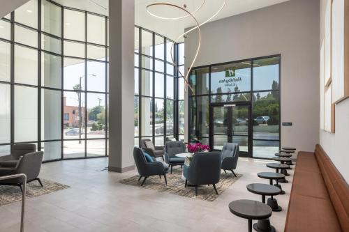 Monterey Park Hotel | Holiday Inn & Suites Monterey Park – Los Angeles by IHG