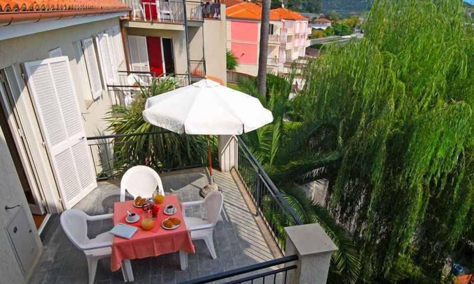 San Bartolomeo al Mare Apartment | Holiday apartment with air conditioning and WiFi