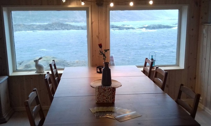 Nyksund House | Holmvik Brygge Nyksund