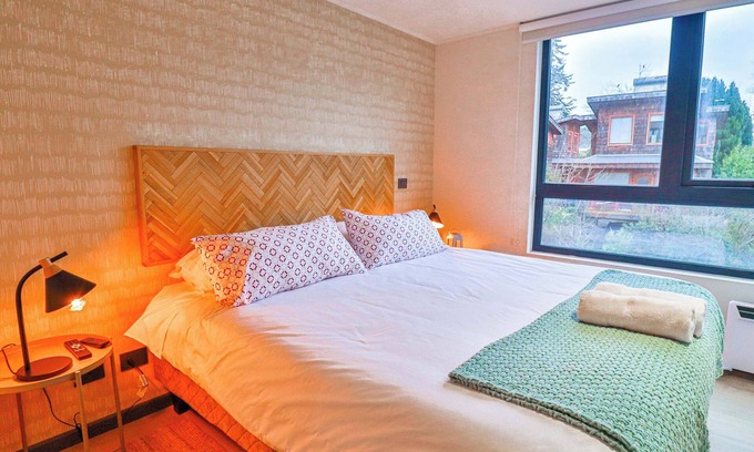 Puerto Varas Apartment | HOM I Vista Parcial al lago 2D2B