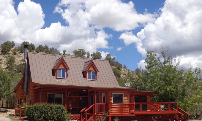 Orderville Cabin | Home between Zion National Park and Bryce Canyon