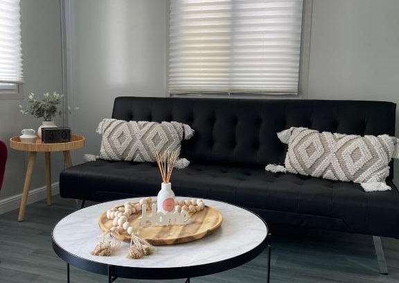 Guildford Apartment | Home is where the heart is.