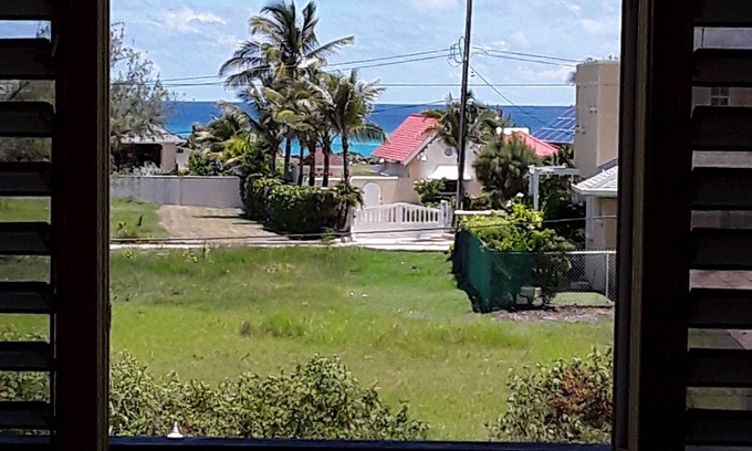 Belair House | Home near beaches.
