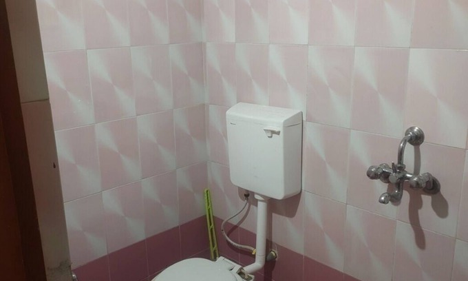 Indore House | Home Stay with Sanjeev: 2-bedroom house in enchanting Indore with AC, WiFi