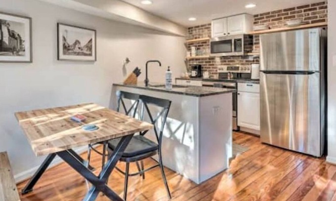 Historic District House | Home with garage parking & EV!Downtown Fleet Street Carriage House