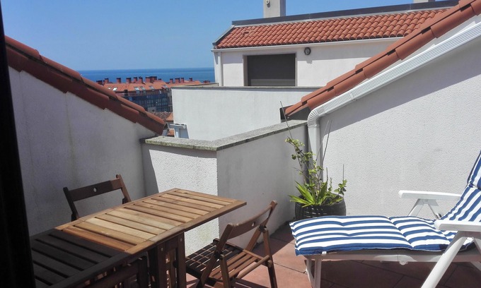 Porto do Son Apartment | Homerez - 300 m away from the beach! Appartement for 6 ppl. at Porto do Son