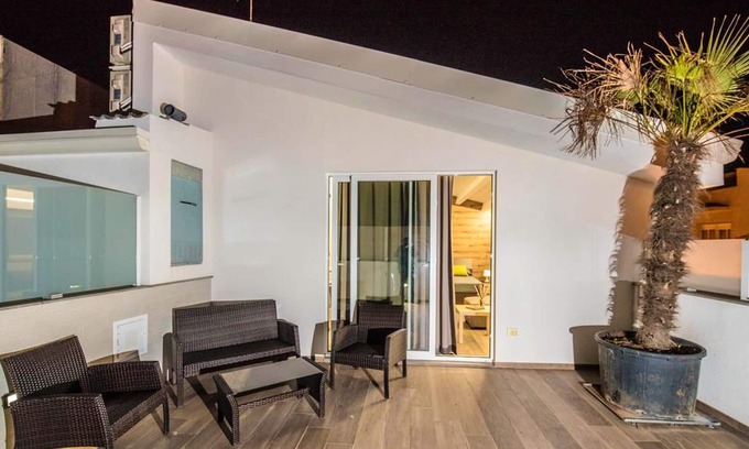 Comiso Apartment | Homerez - Beautiful studio 16 km away from the beach for 4 ppl. at Comiso