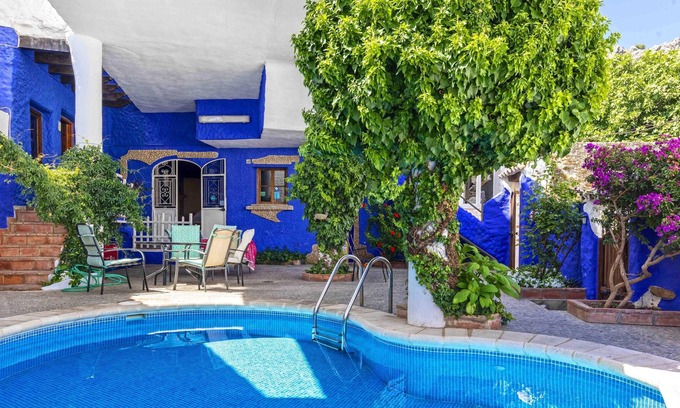 Benaocaz Villa | Homerez - Big villa for 10 ppl. with swimming-pool and terrace at Benaocaz