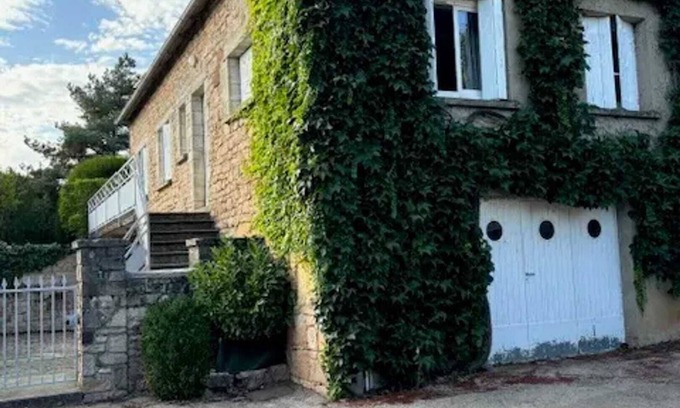 Bozouls House | Homerez - Cozy House near Bozouls with Garden