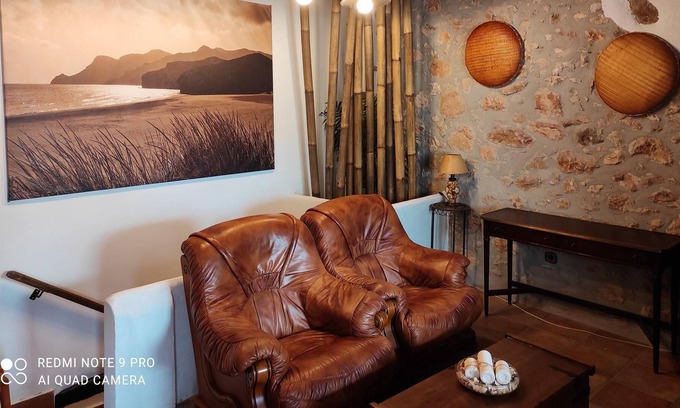 Roda de Bara House | Homerez - Exceptional house with terrace