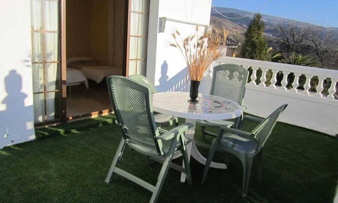 Yegen House | Homerez - Idyllic House in Yegen with Mountain View